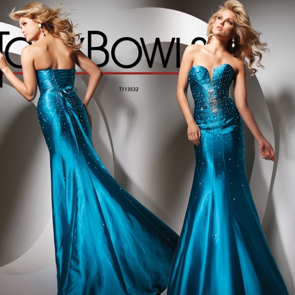 Tony Bowls Dresses & Skirts - Teal Mermaid Tony Bowls Ballgown Size 10 - 12 NWT
